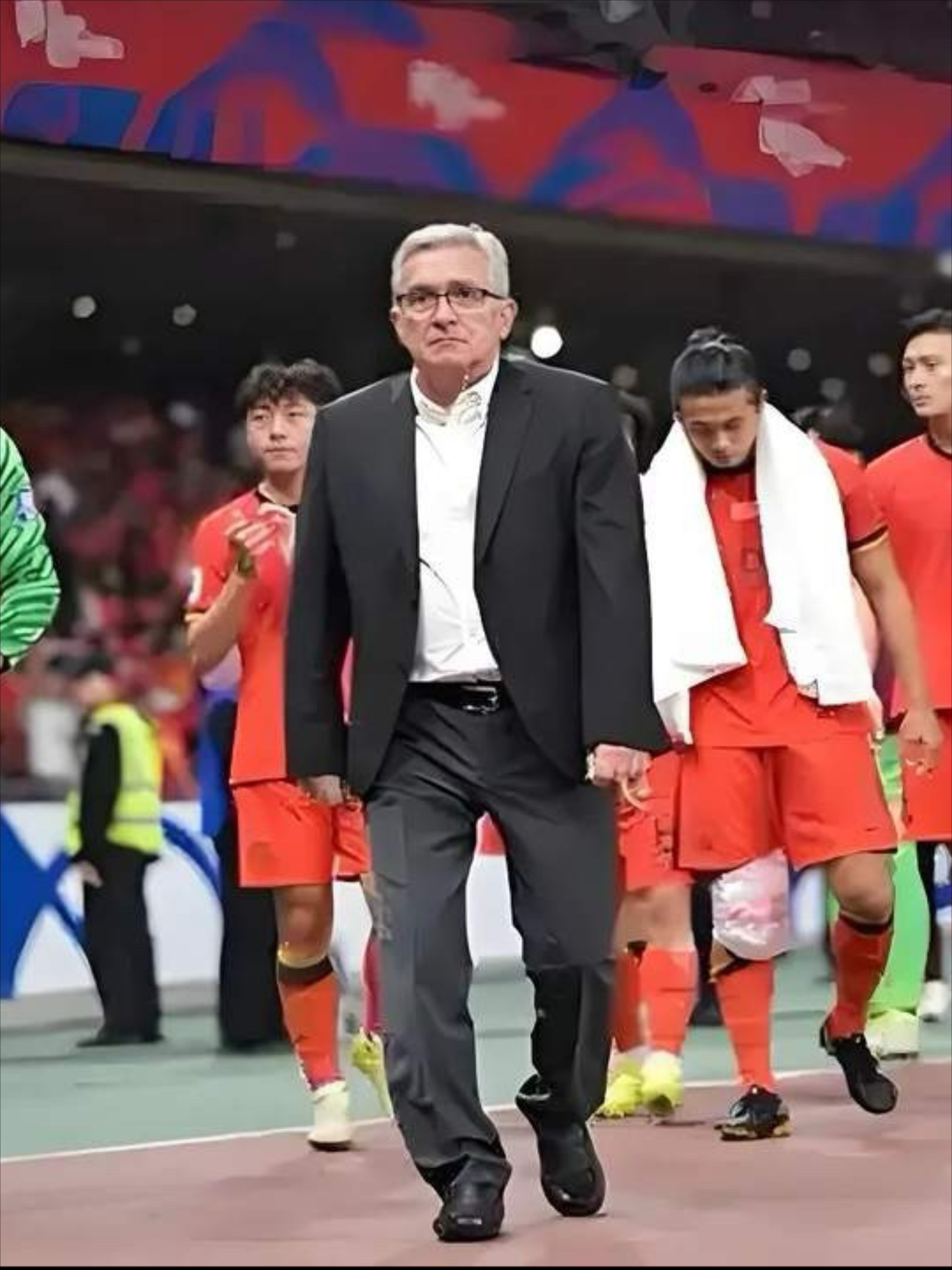 Leyu-国际米兰迎CBA季后赛关键赛，转会期刷新队史纪录，质疑声仍在，心理建设被强调的简单介绍-Leyu